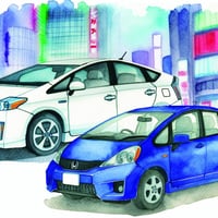 日本のクルマ、トヨタのプリウス、ホンダのフィット