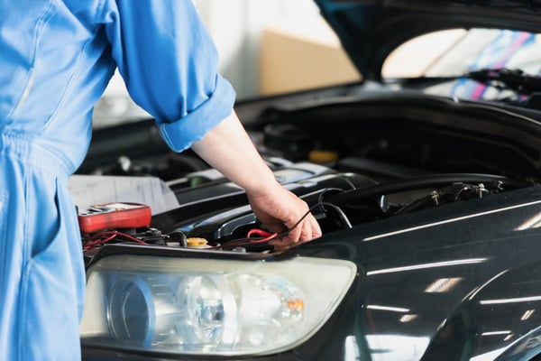 車の修理に対応する業者の種類